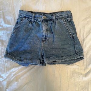 American Eagle Mom Jean Shorts